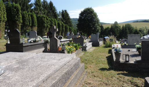 2019-07-06 - Brigáda na cintoríne 