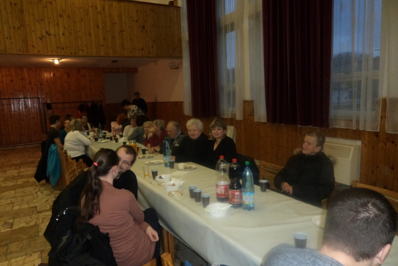 2017-04-26 - Munícia na pomník