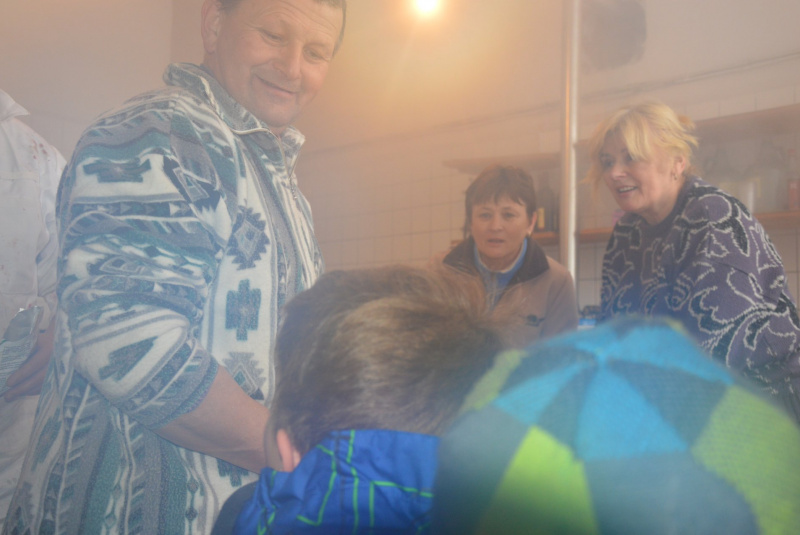 2019-10-08 - Asfaltovanie príjazdovej cesty k OcÚ