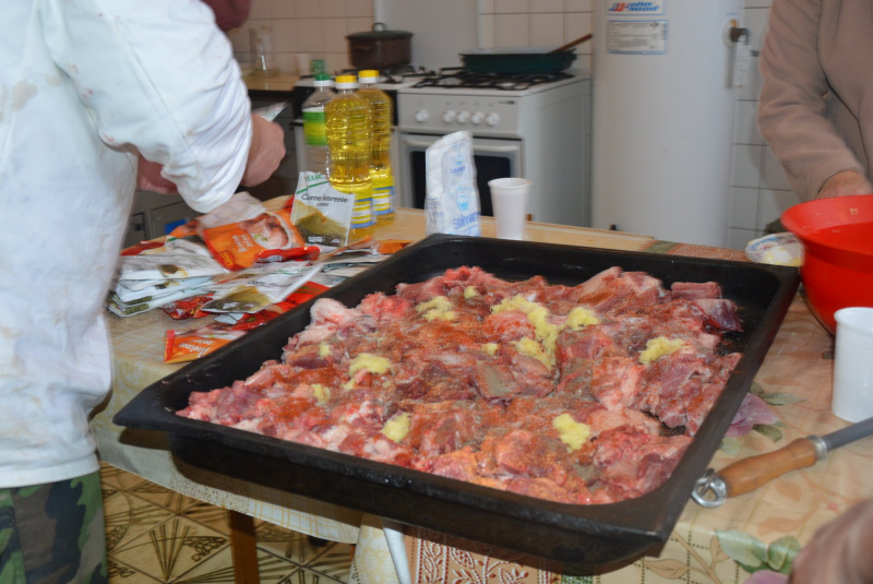 2019-10-08 - Asfaltovanie príjazdovej cesty k OcÚ